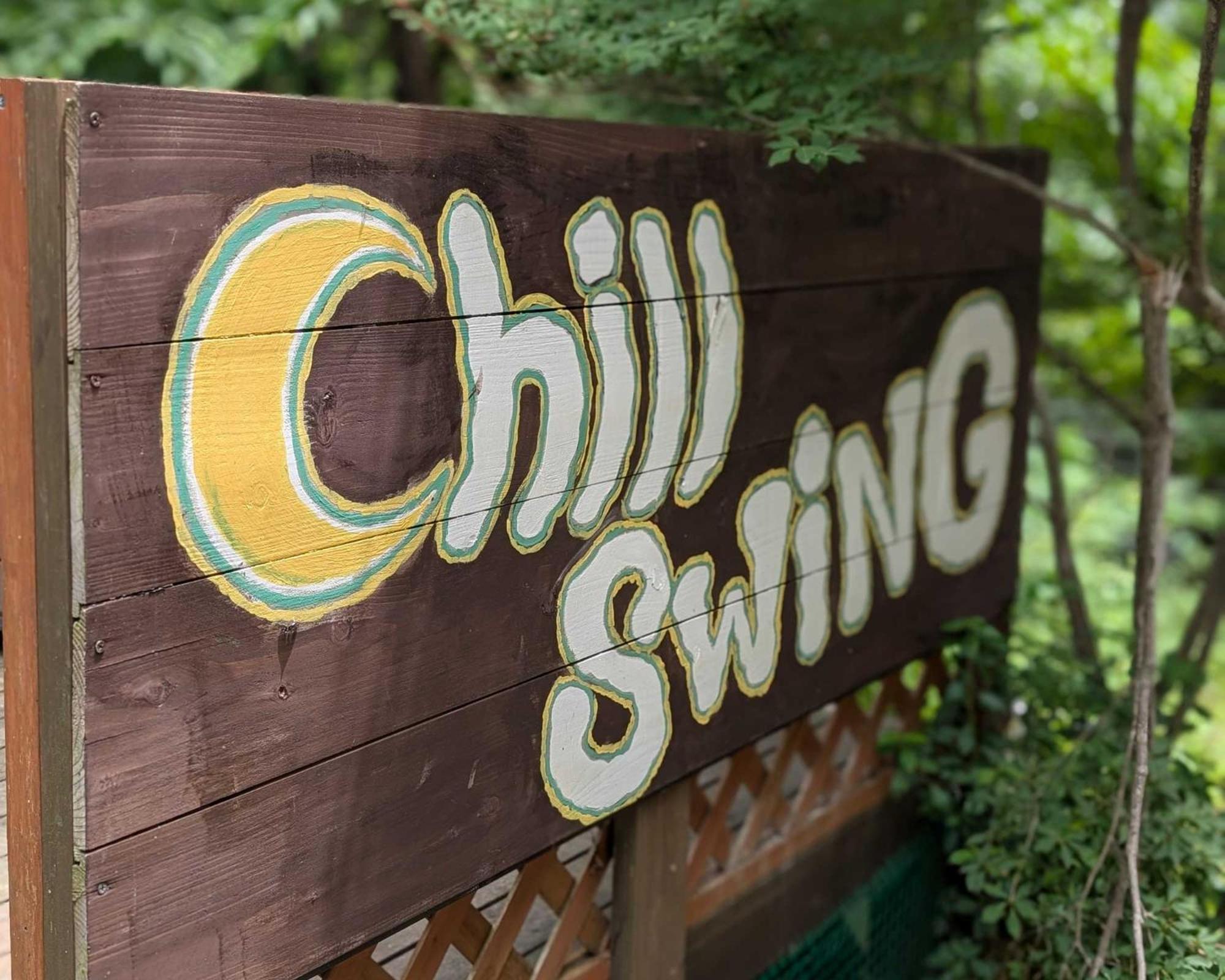 小川のせせらぎを聞きながらウッドデッキでバーベキュー！｜chill Swing Appartamento Nasu